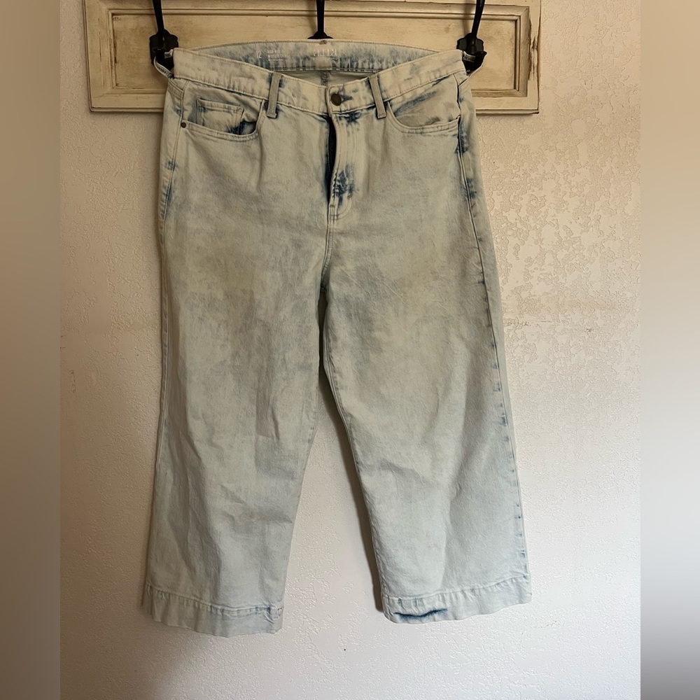 Short wide legged jeans